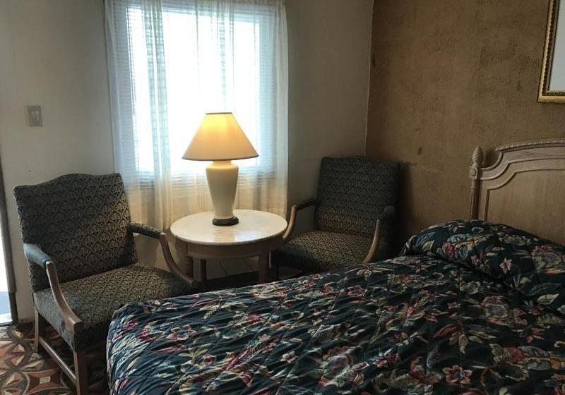 فندق على الطريق Travelodge by Wyndham Strasburg/Lancaster