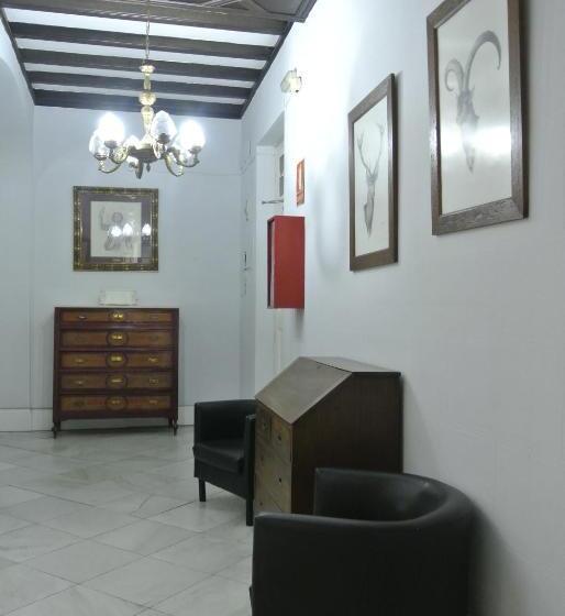 Pensión Santa Paula