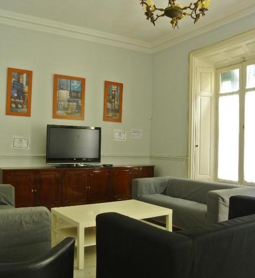 Pensión Santa Paula