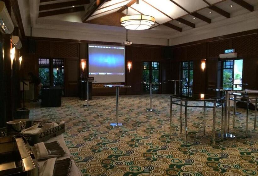 استراحتگاه The Saujana Hotel Kuala Lumpur