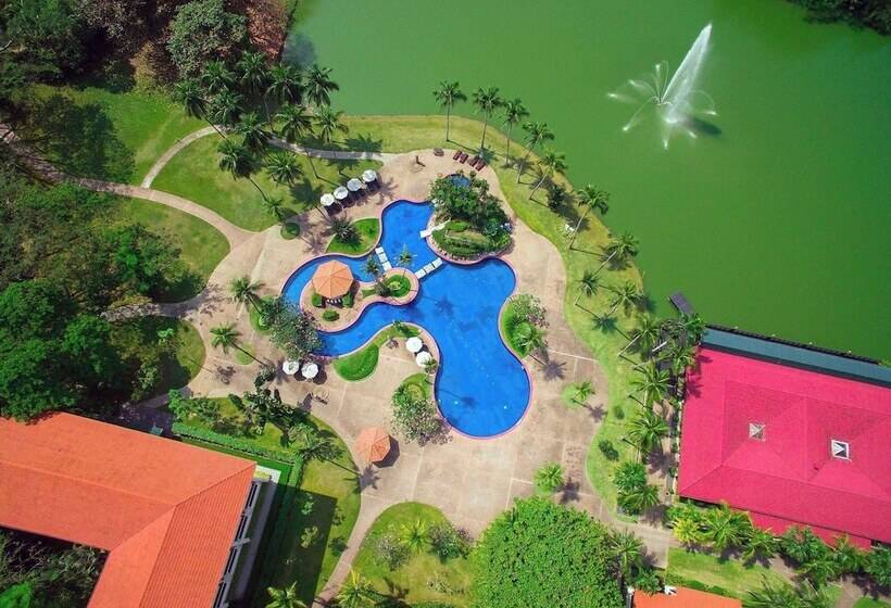 리조트 The Saujana Hotel Kuala Lumpur