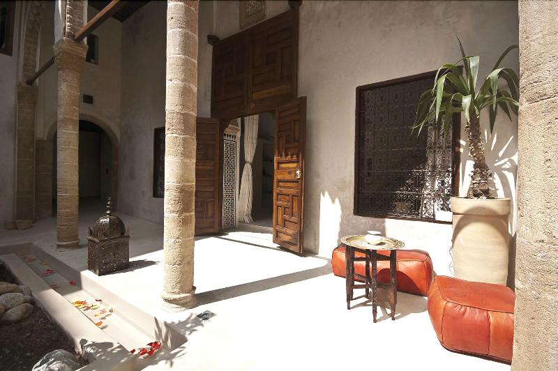 Riad El Maati
