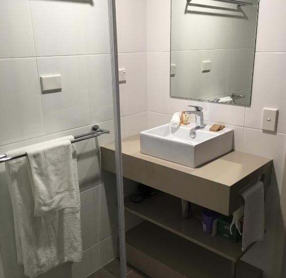 בית מלון כפרי Altitude   The Lodge Smiggins