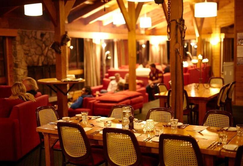 בית מלון כפרי Altitude   The Lodge Smiggins