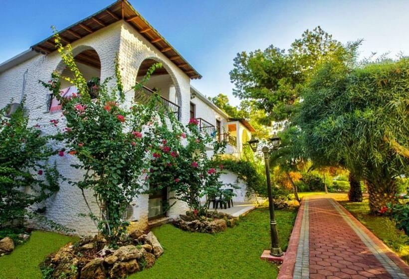 בית מלון כפרי Merit Cyprus Gardens By Holidaykeys