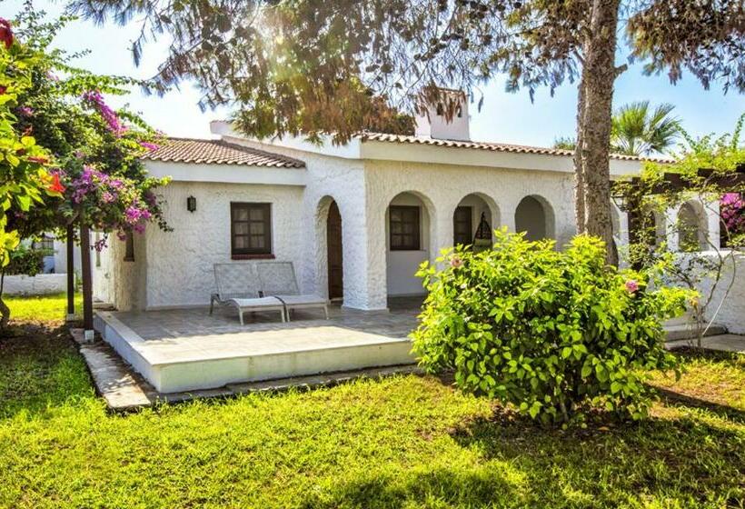 בית מלון כפרי Merit Cyprus Gardens By Holidaykeys