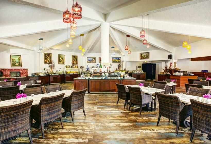 בית מלון כפרי Merit Cyprus Gardens By Holidaykeys