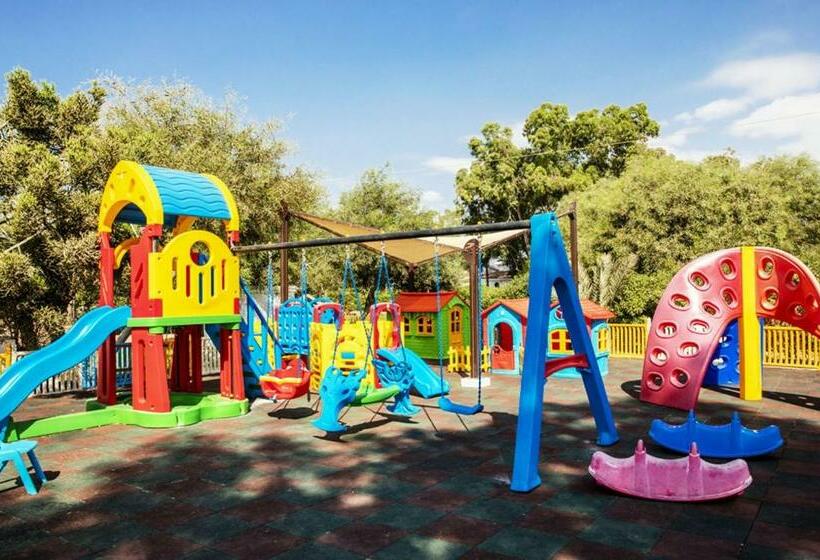 בית מלון כפרי Merit Cyprus Gardens By Holidaykeys