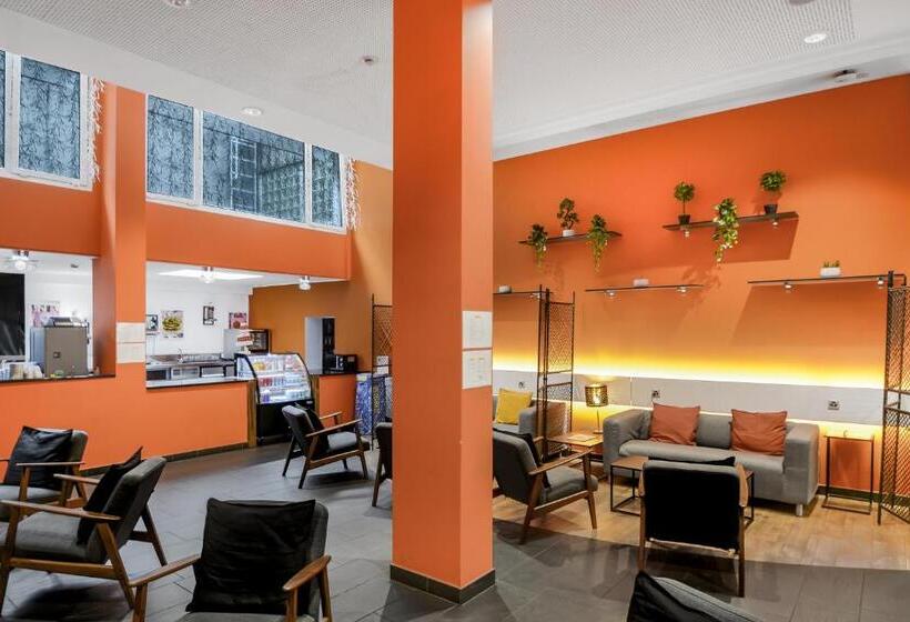 فندق Neuchatel City