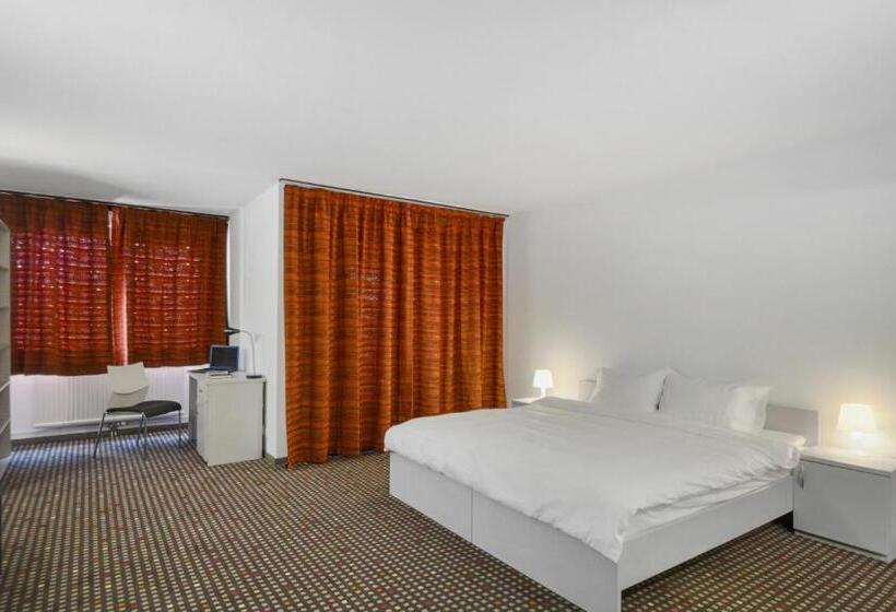 فندق Neuchatel City