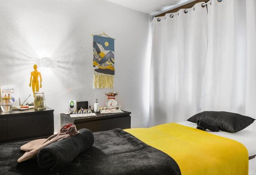 فندق Neuchatel City