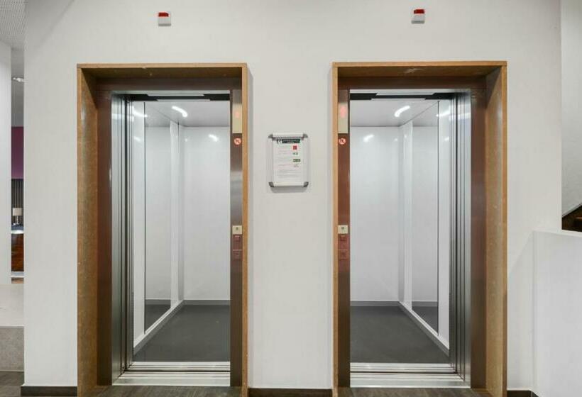 فندق Neuchatel City