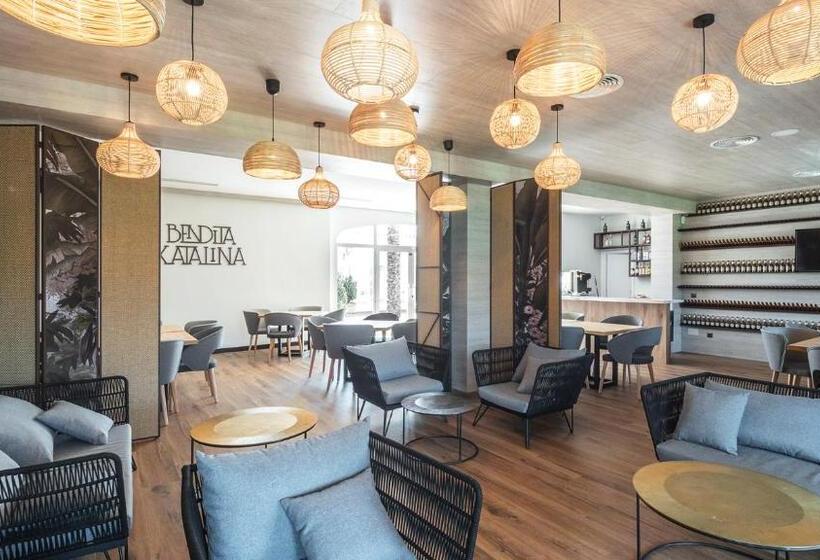 هتل Anoreta Suites