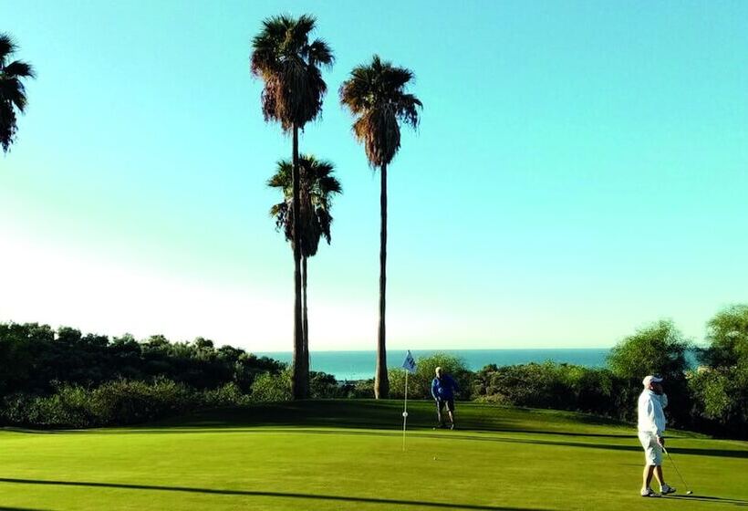 هتل Anoreta Suites