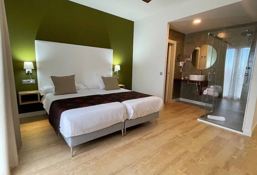 هتل Anoreta Suites