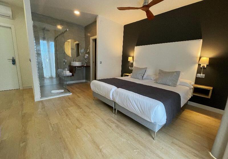 هتل Anoreta Suites