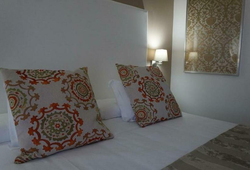 هتل Anoreta Suites