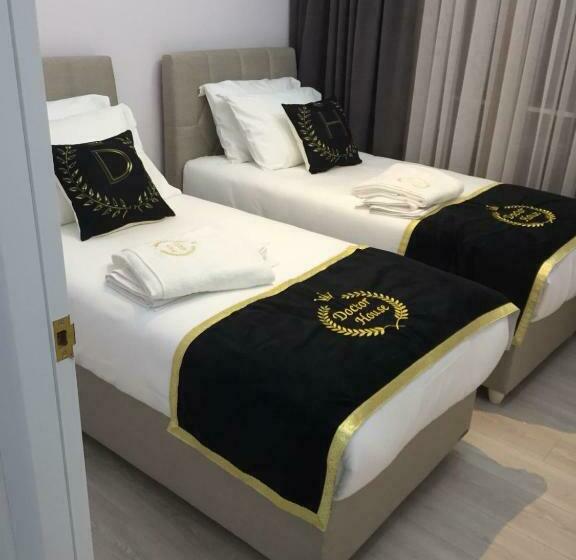 Отель Doctor House