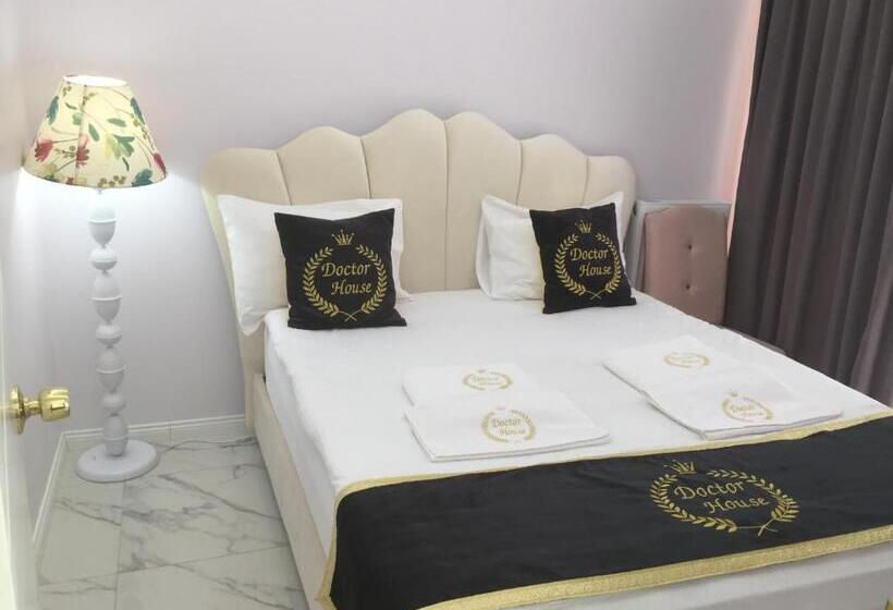 Отель Doctor House