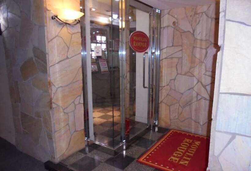 בית מלון כפרי Moulin Rouge   Adults Only