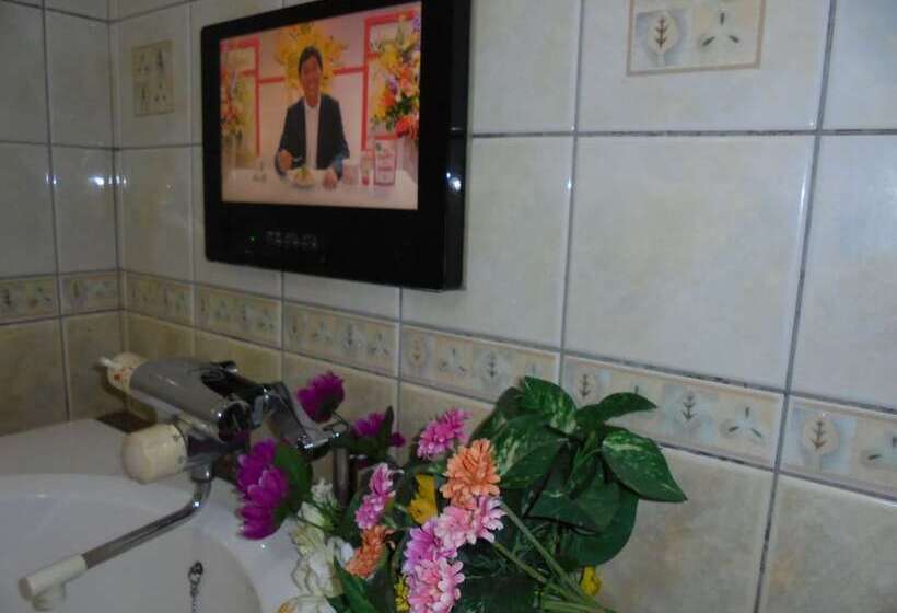 בית מלון כפרי Moulin Rouge   Adults Only