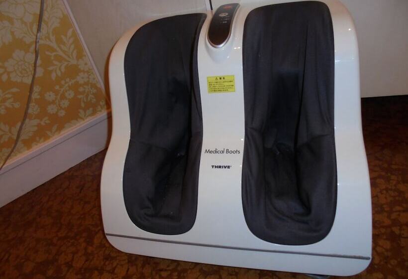 בית מלון כפרי Moulin Rouge   Adults Only