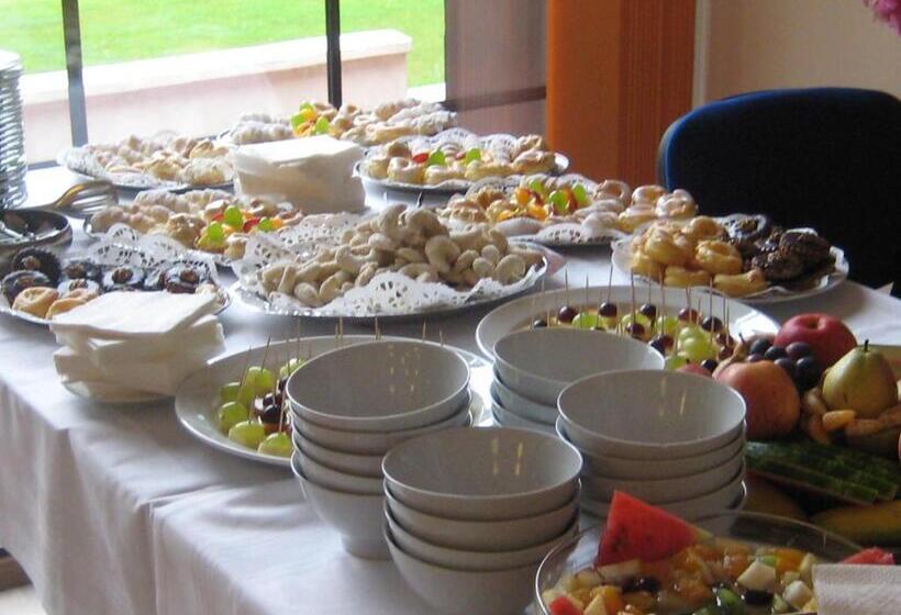 Letní Pobyt Na Hotelu Samechov V Posázaví