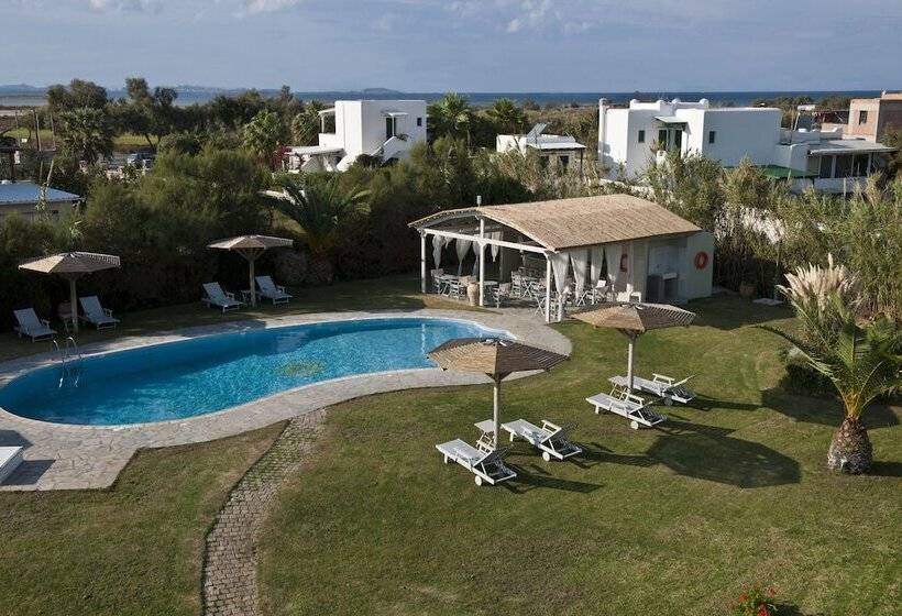 Ammos Naxos Exclusive Apartments & Studios