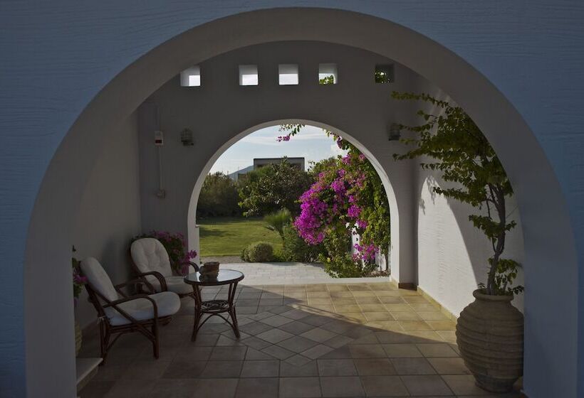 Ammos Naxos Exclusive Apartments & Studios