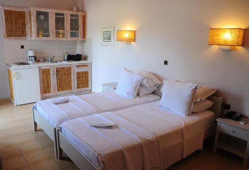 Ammos Naxos Exclusive Apartments & Studios