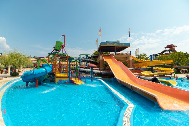 Aqualand Resort