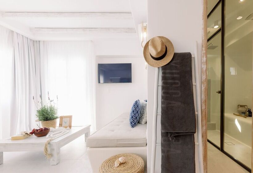 Athina Studios & Suites