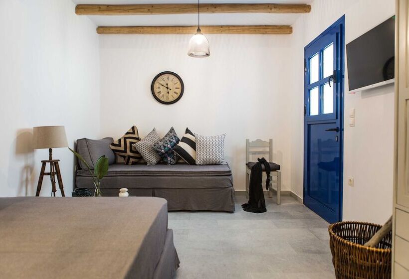 Athina Studios & Suites