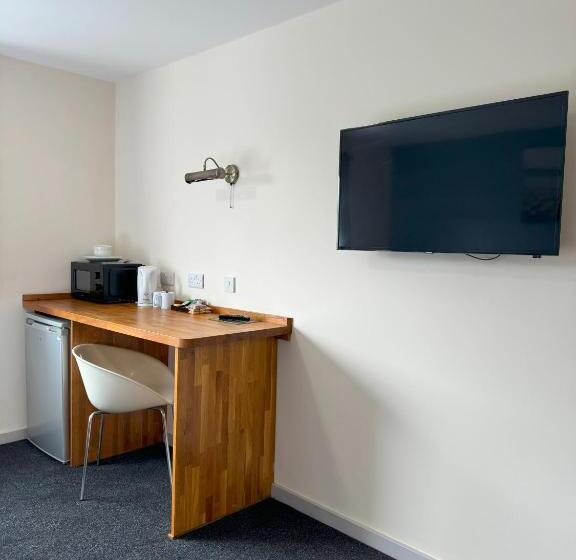 Citilodge Wakefield Hotel By Roomsbooked