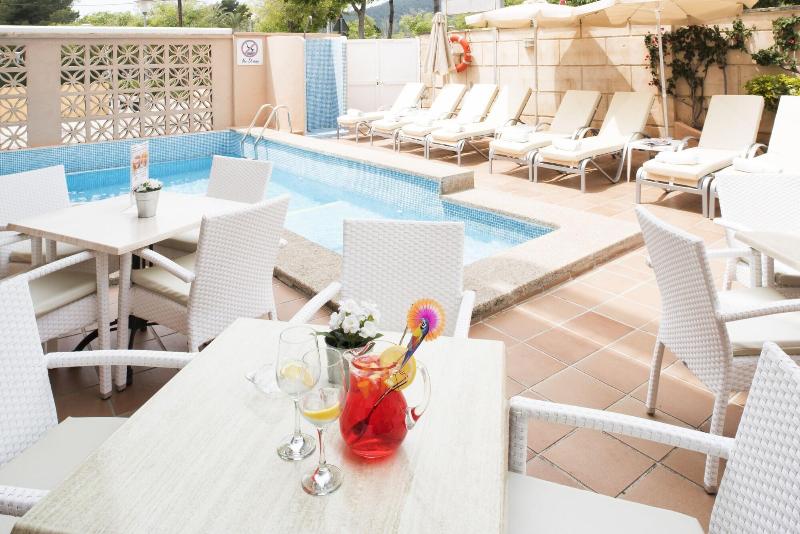 مسافرخانه Hsr Gil