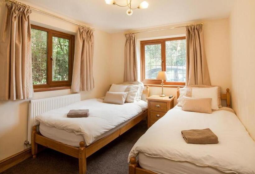 호텔 Acorns Old Farm