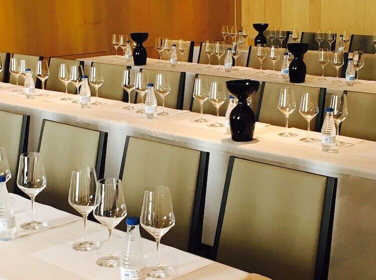 فندق Af Pesquera