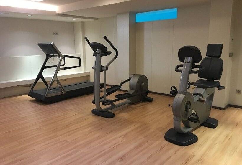 فندق Af Pesquera