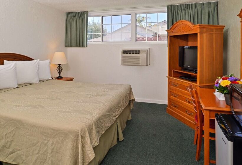 Отель Americas Best Value Inn Loma Lodge