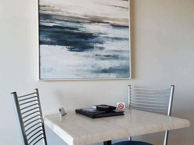 בית מלון כפרי Asure Ascot Motor Inn