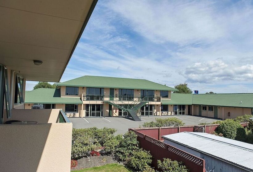 בית מלון כפרי Asure Ashley Motor Lodge