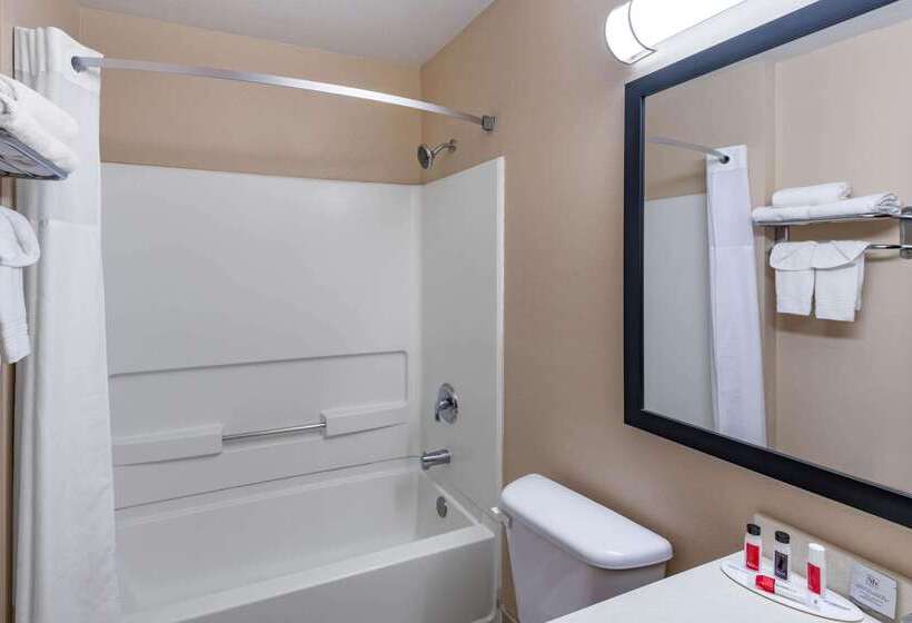 酒店 Baymont By Wyndham Farmington