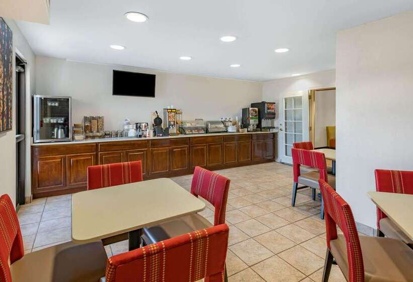 酒店 Baymont By Wyndham Farmington