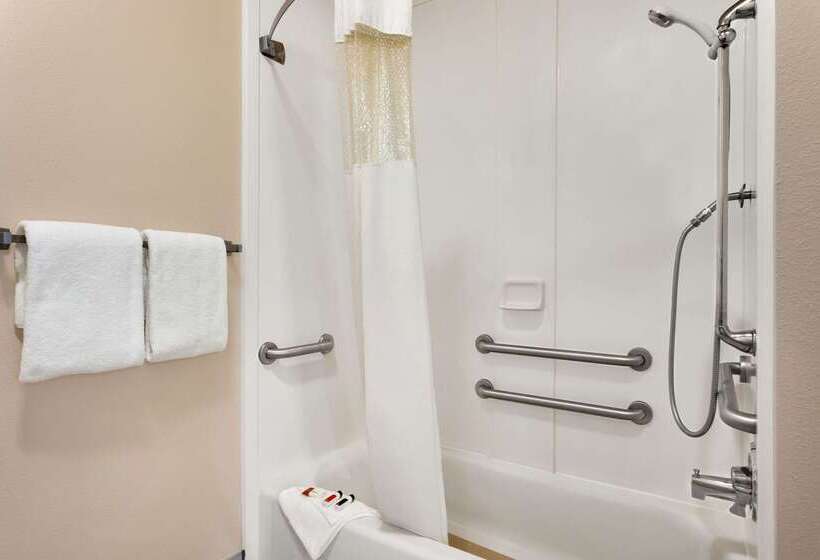 Отель Baymont By Wyndham Ft. Leonard/saint Robert