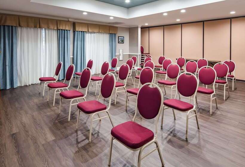 בית מלון כפרי Best Western Airport Inn & Suites