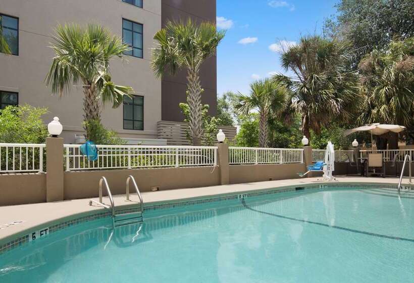 Отель Best Western Patriots Point