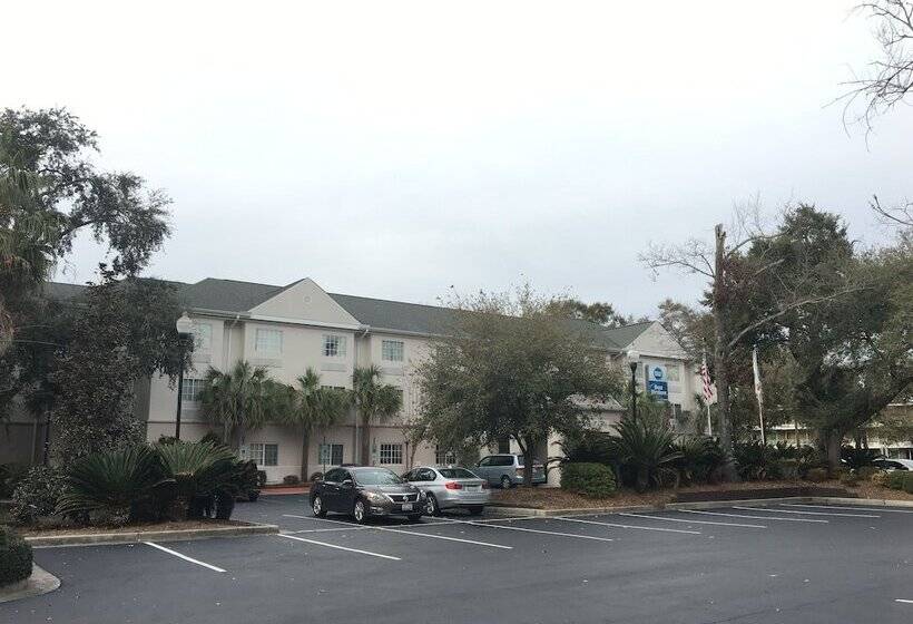 Отель Best Western Patriots Point