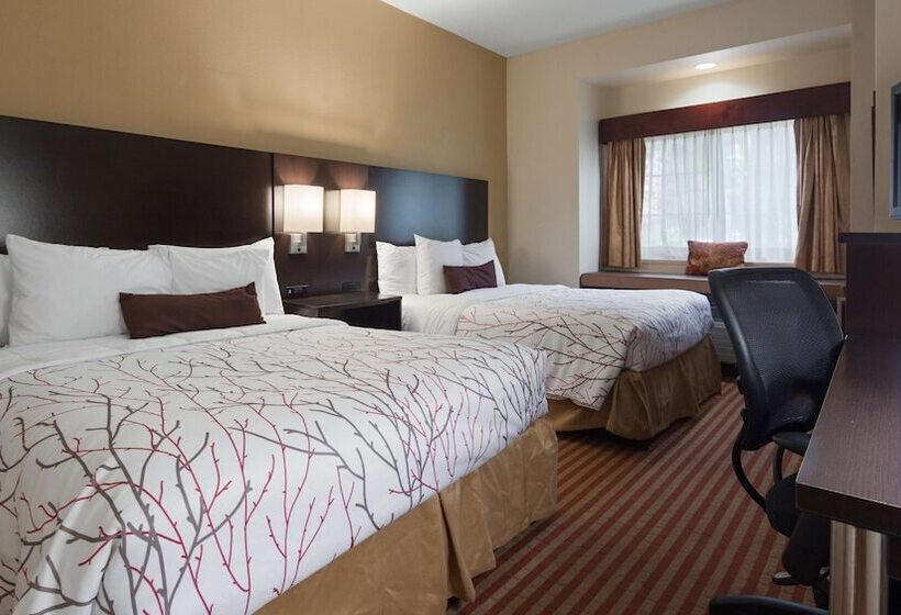 Отель Best Western Patriots Point