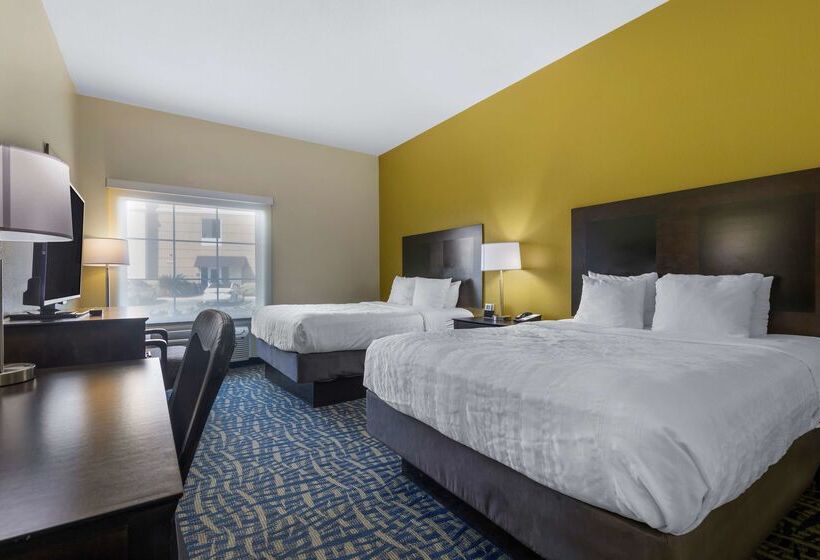 호텔 Best Western Plus Brunswick Inn & Suites