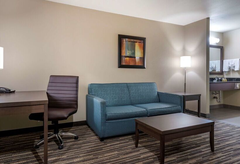 Best Western Plus Dartmouth Hotel & Suites